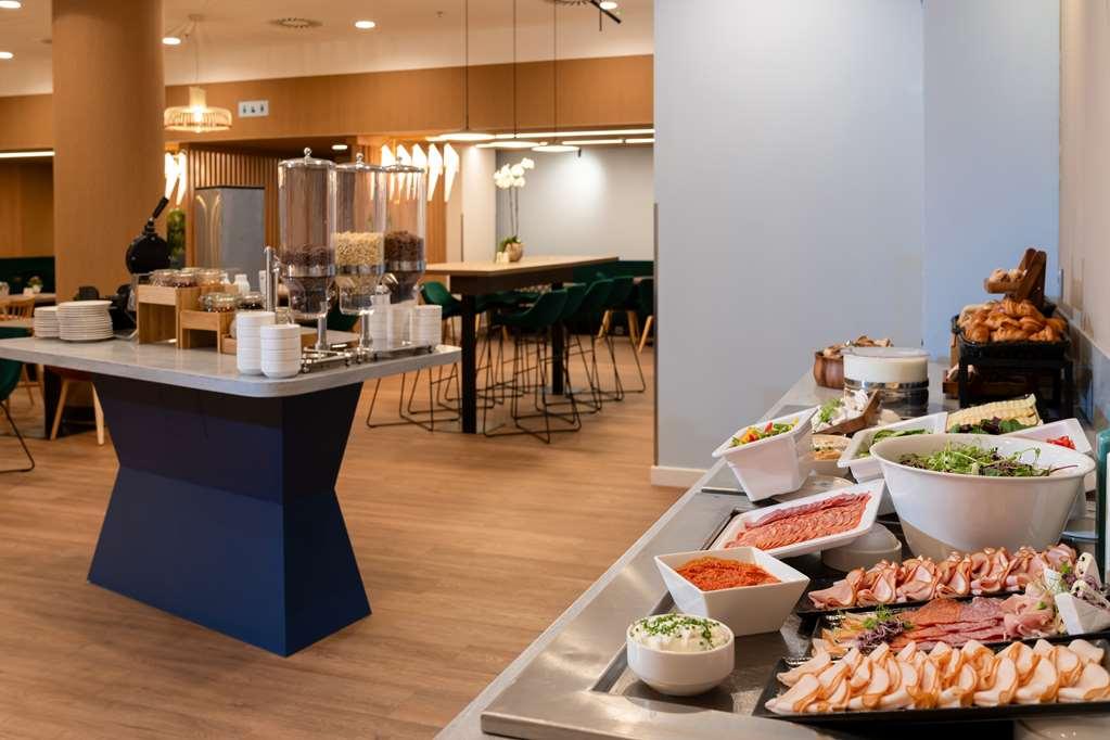 Hampton By Hilton Budapest City Centre Restaurant photo